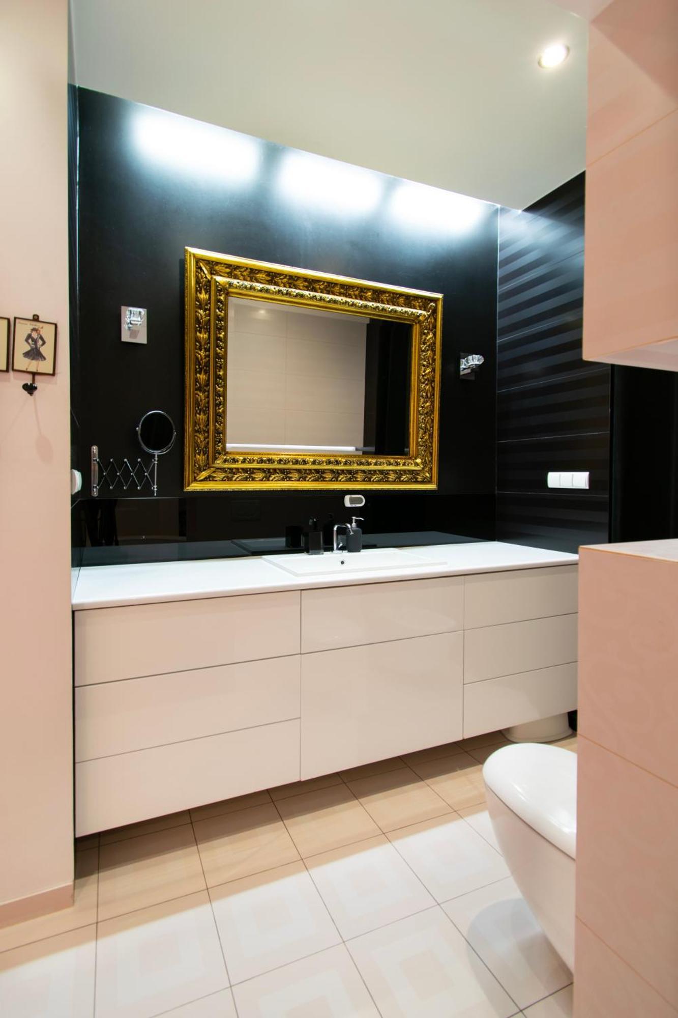 Spacious 3Br Apartment With Ac In Living Room, 2 Balconies Krasków Εξωτερικό φωτογραφία